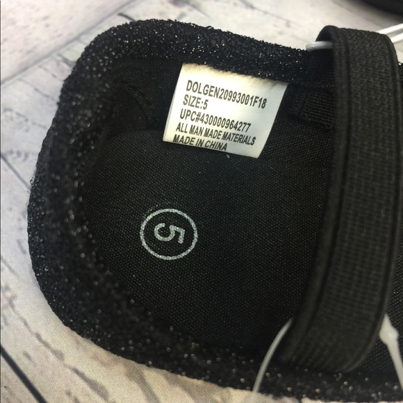 SWIGGLES Toddler Slip on Shoes NWT! - Picture 6 of 8